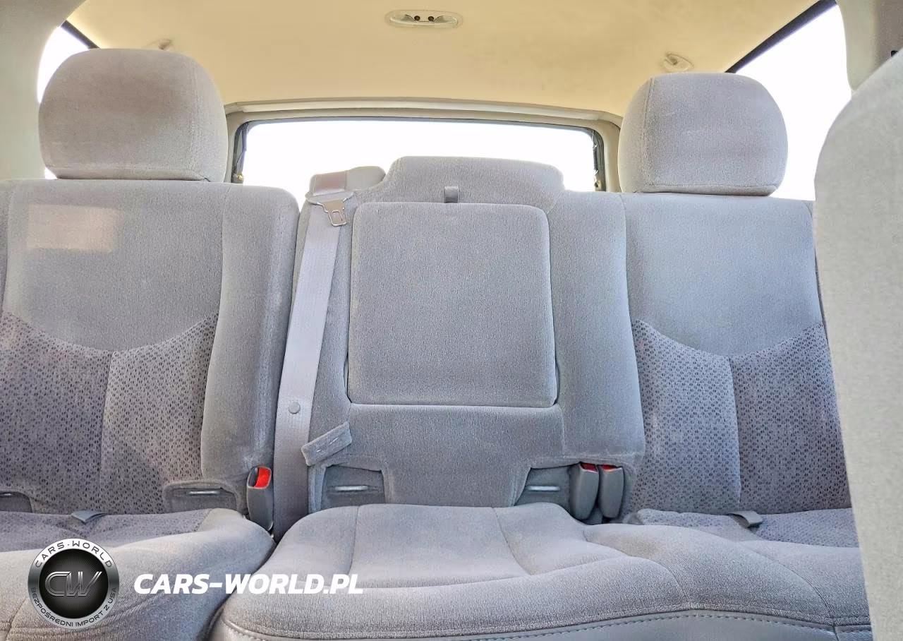 2003 Chevrolet Tahoe C1500 VIN:1GNEC13V83R231584 - 10
