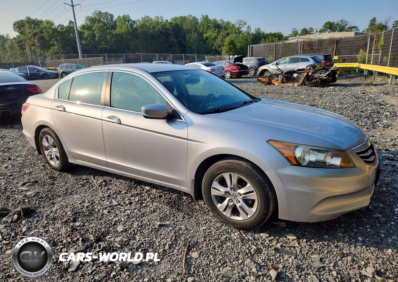 2011 Honda Accord Se VIN:1HGCP2F61BA018120 - 4