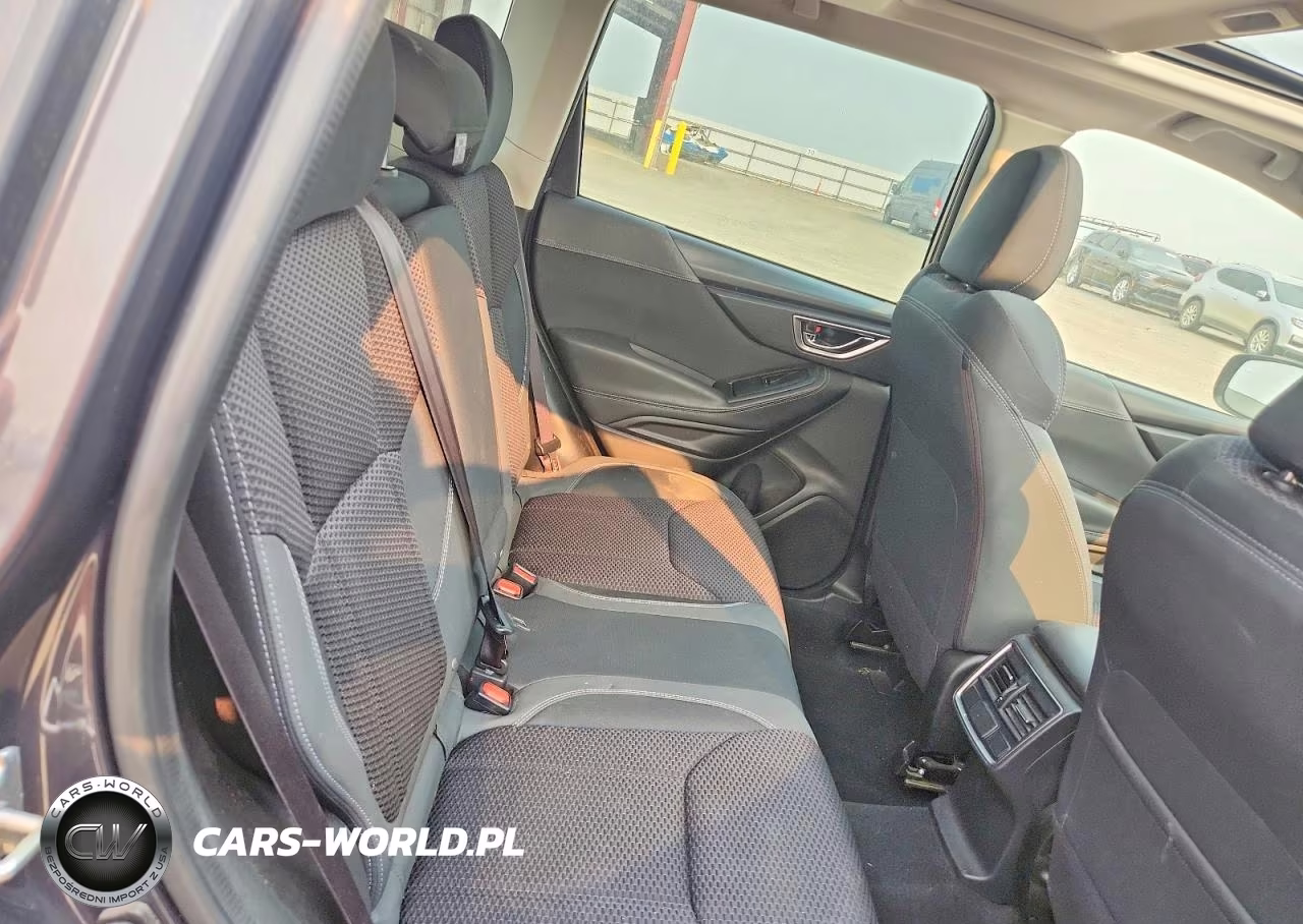 2021 Subaru Forester Premium VIN:JF2SKAFC5MH540611 - 10