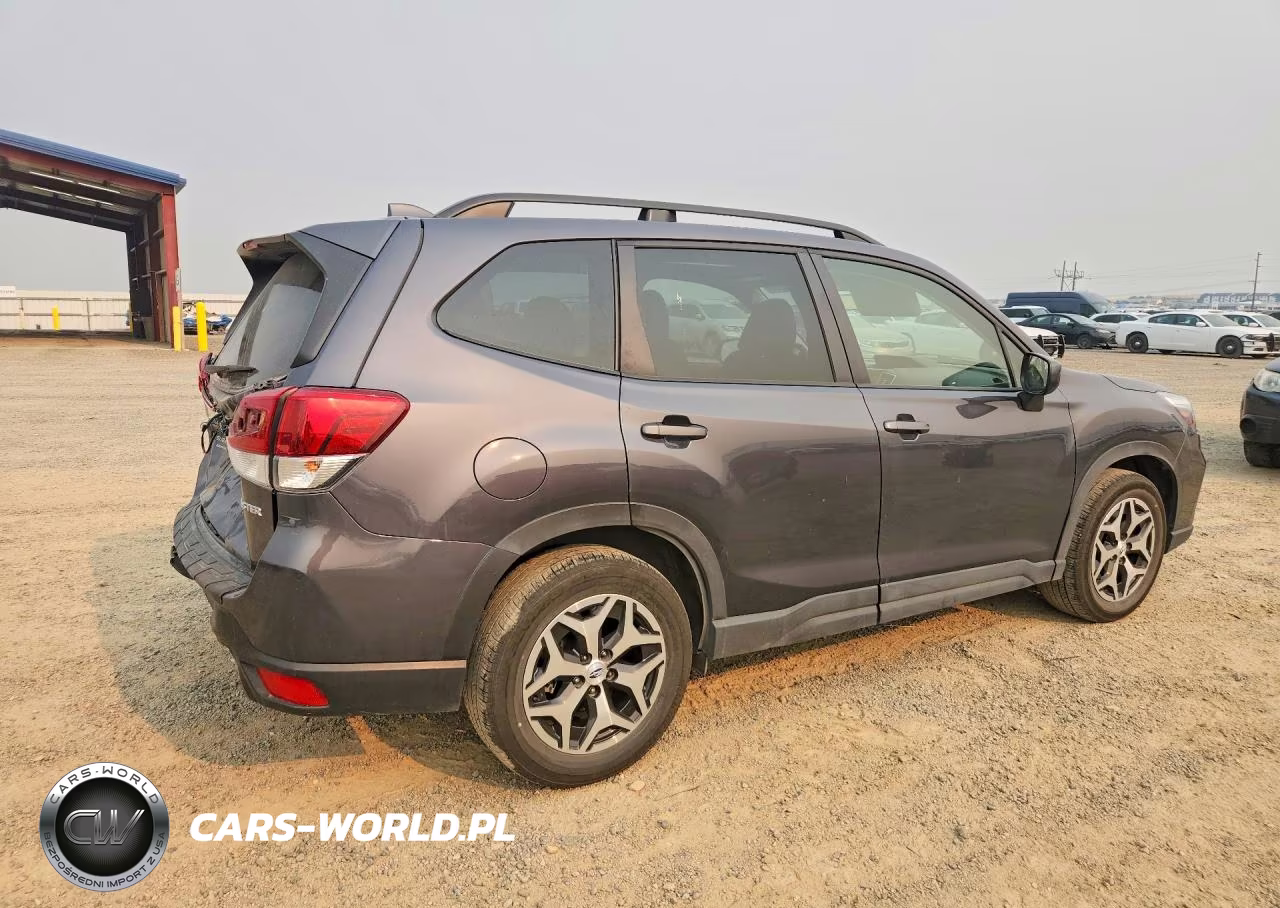 2021 Subaru Forester Premium VIN:JF2SKAFC5MH540611 - 3