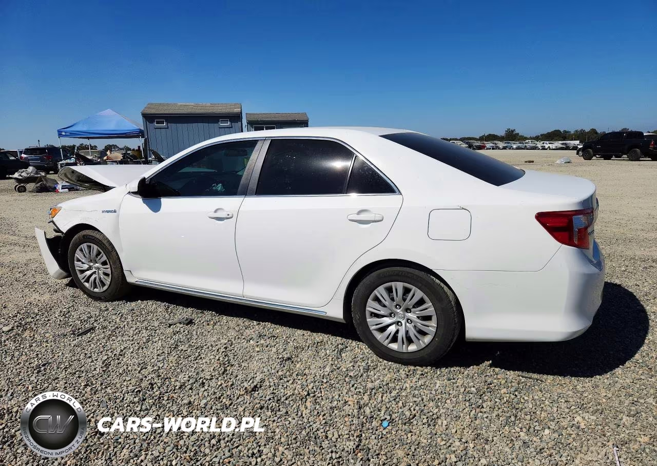 2013 Toyota Camry Hybrid Le VIN:4T1BD1FK2DU075787 - 2