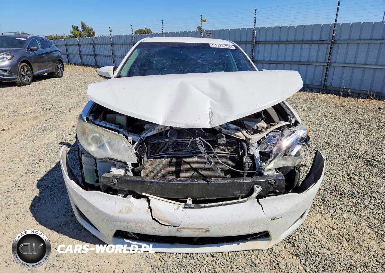 2013 Toyota Camry Hybrid Le VIN:4T1BD1FK2DU075787 - 5