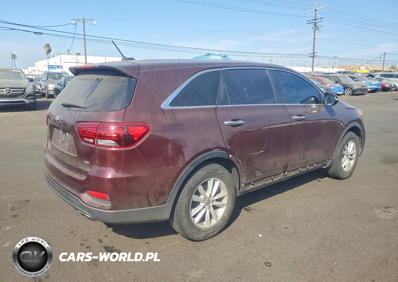 2019 Kia Sorento Lx VIN:5XYPG4A33KG520765 - 3