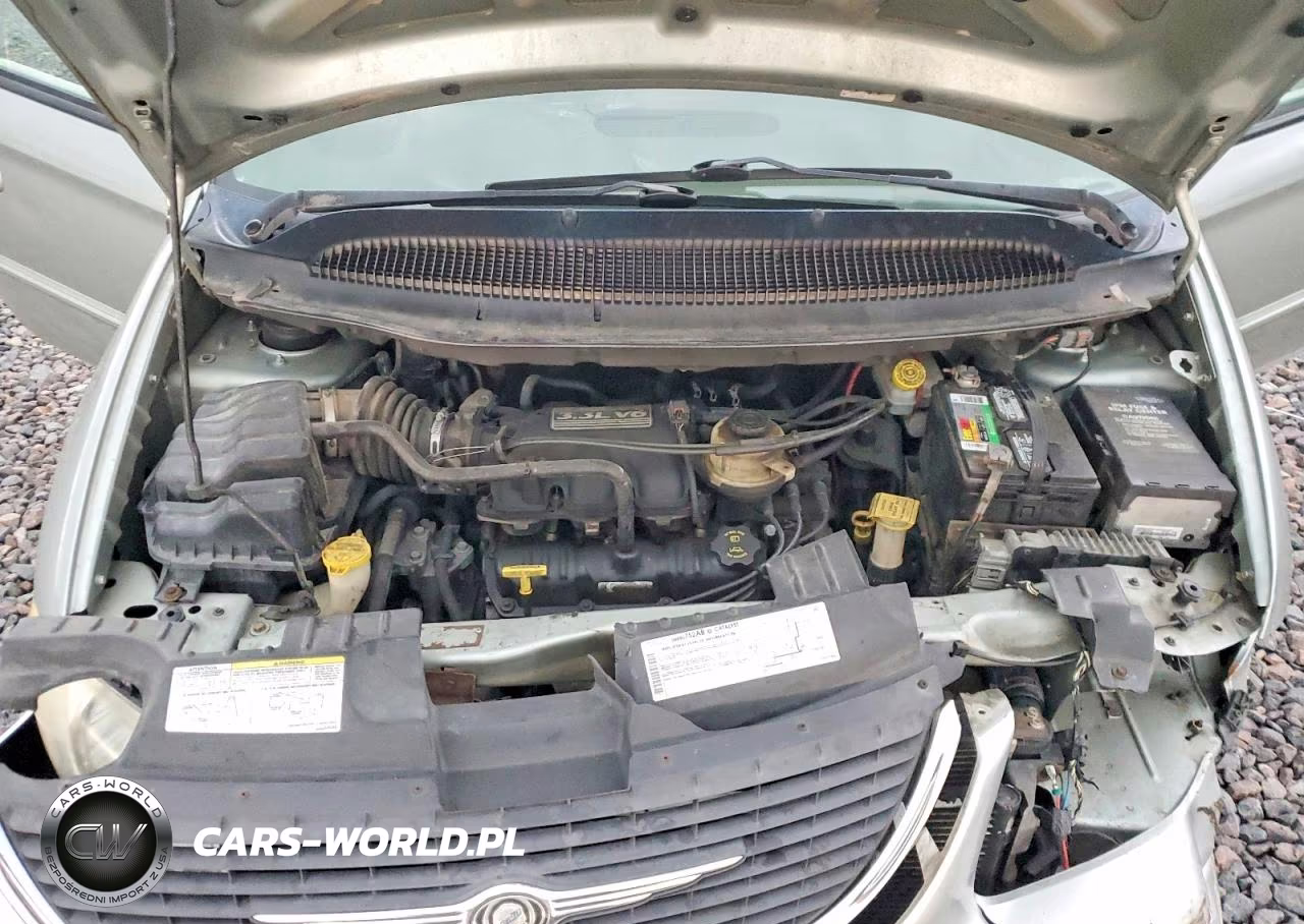 2003 Chrysler Town & Country VIN:2C4GP24R13R295358 - 12