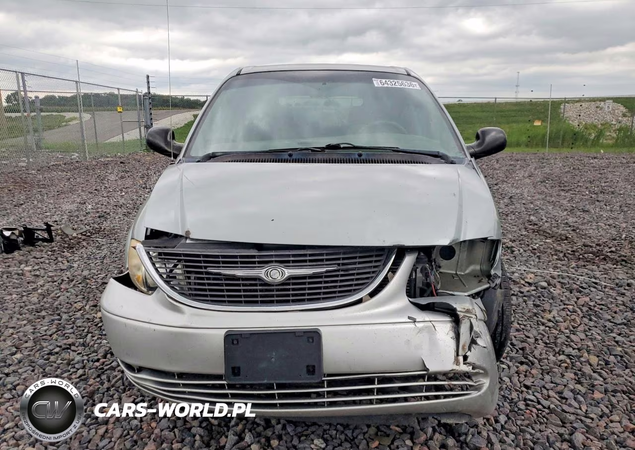 2003 Chrysler Town & Country VIN:2C4GP24R13R295358 - 5
