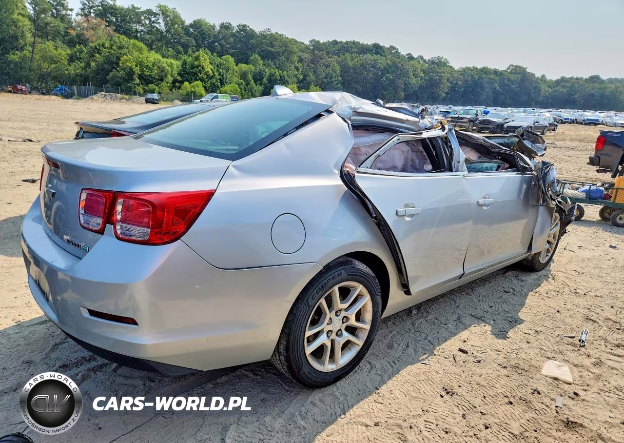 2013 Chevrolet Malibu 1Lt VIN:1G11D5RR1DF113281 - 3