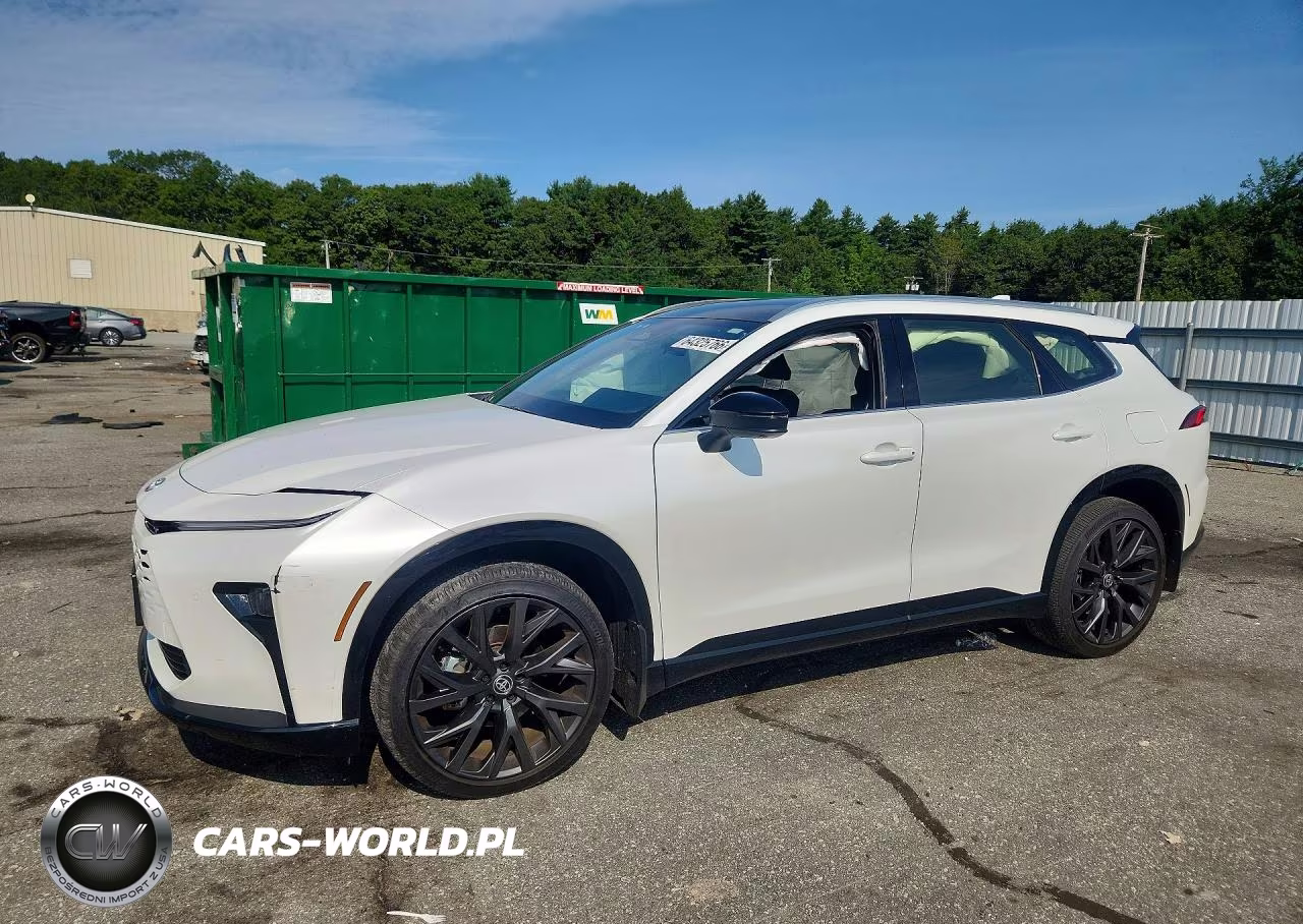 2025 Toyota Crown Signia Limited – zdjęcie 1 z 12