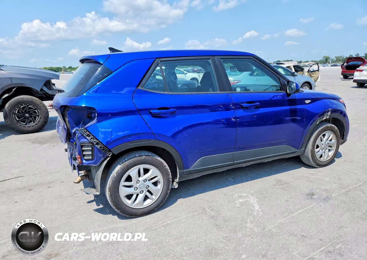 2021 Hyundai Venue Se VIN:KMHRB8A31MU066835 - 3