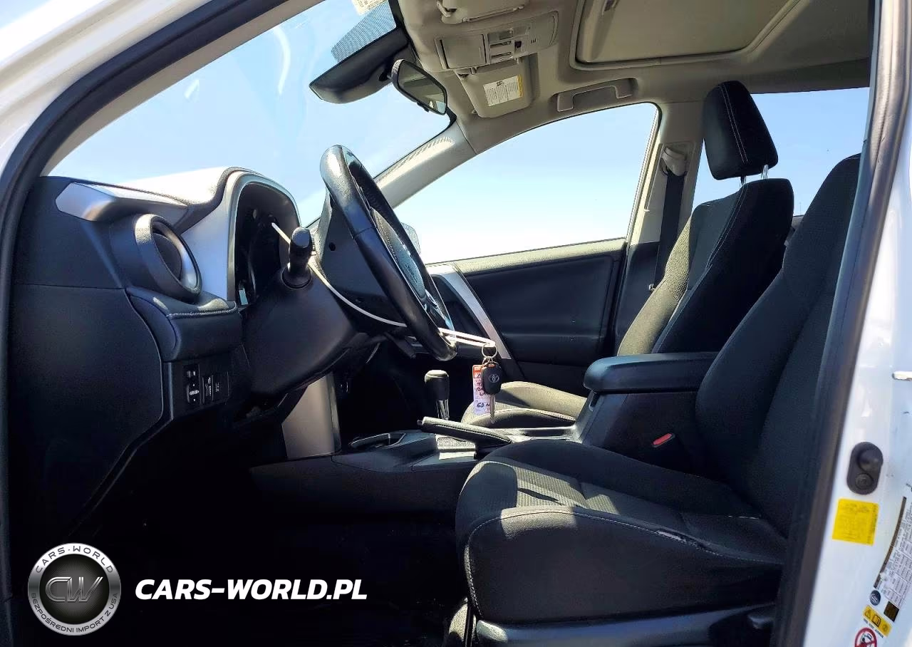 2017 Toyota Rav4 Xle VIN:JTMWFREV1HD093729 - 7