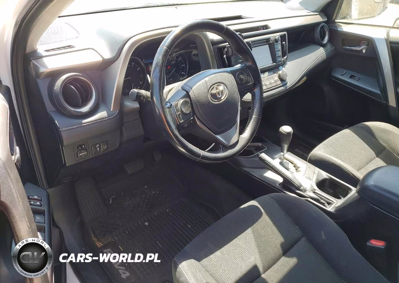 2017 Toyota Rav4 Xle VIN:JTMWFREV1HD093729 - 8