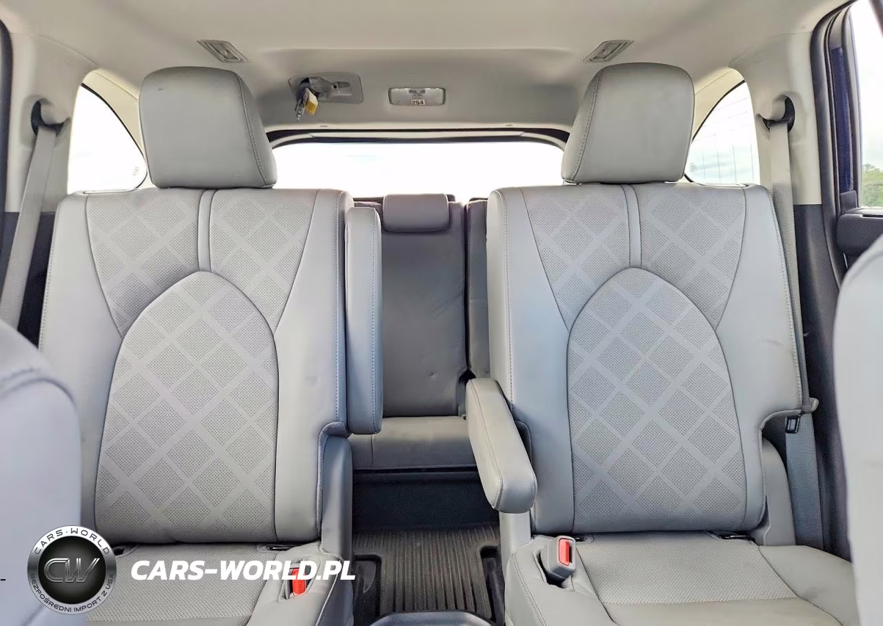 2024 Toyota Highlander Hybrid Limited VIN:5TDEBRCHXRS633492 - 10
