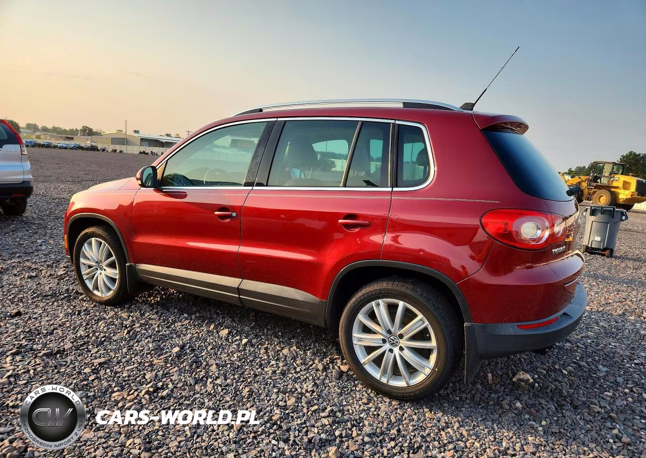 2011 Volkswagen Tiguan S VIN:WVGBV7AX2BW001063 - 2