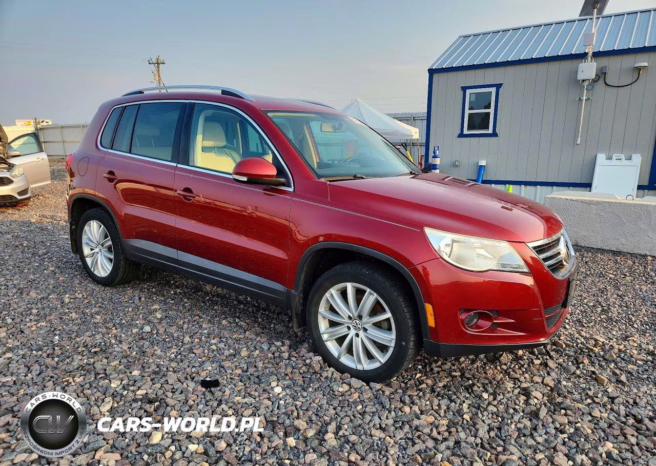 2011 Volkswagen Tiguan S VIN:WVGBV7AX2BW001063 - 4
