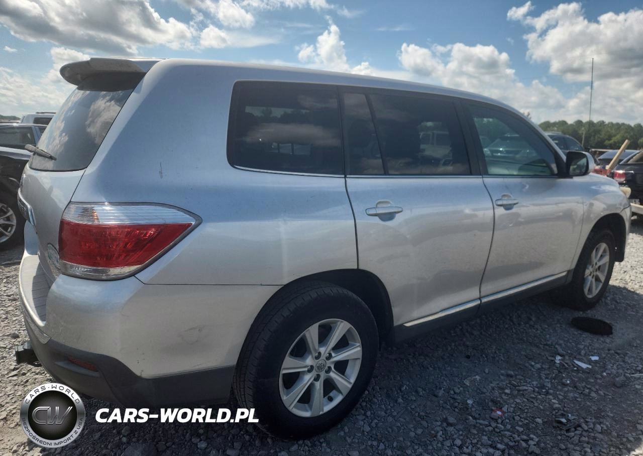 2012 Toyota Uk VIN:5TDZA3EH5CS018497 - 3