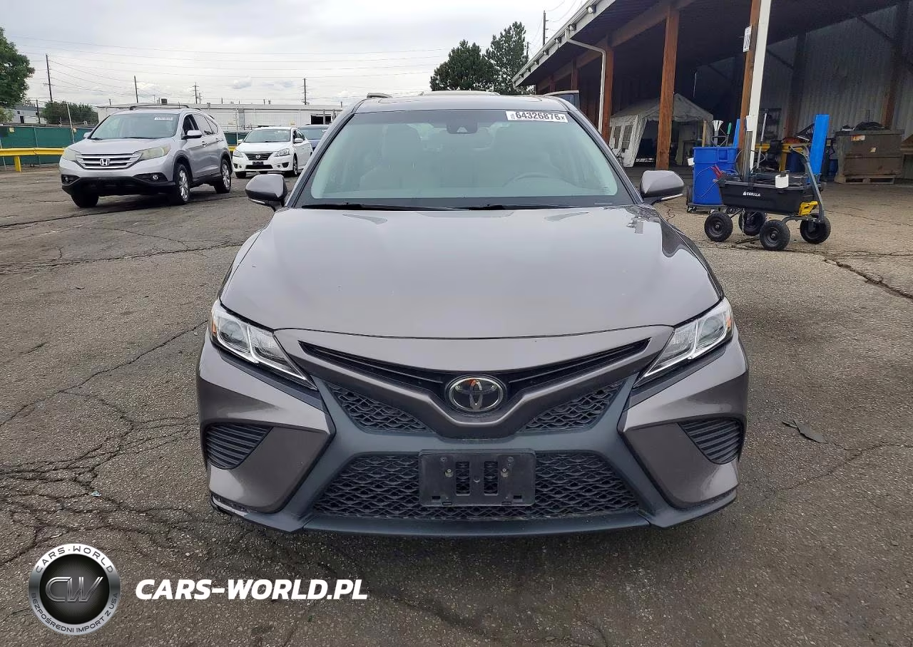 2018 Toyota Camry Se VIN:4T1B11HK7JU146032 - 5