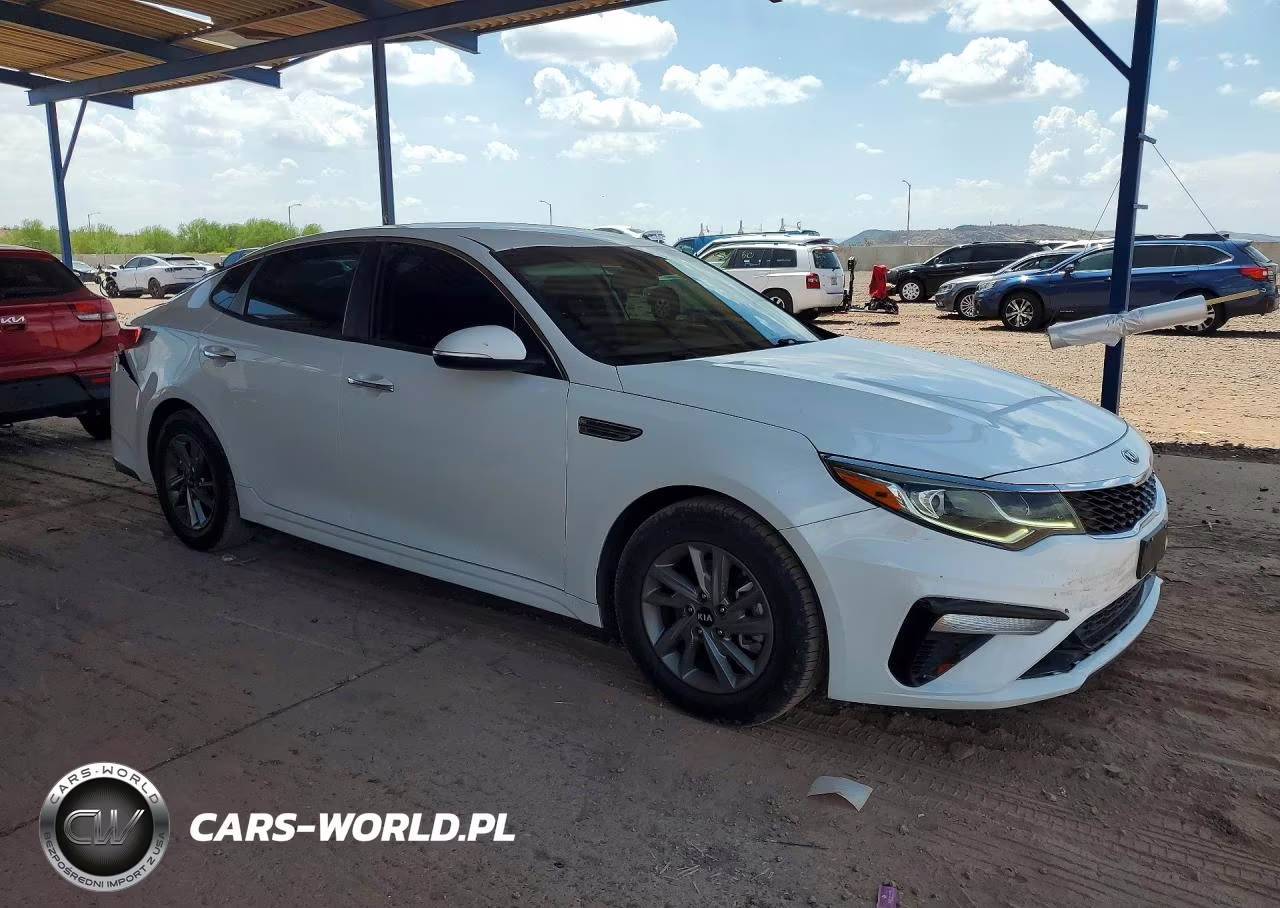 2020 Kia Optima Lx VIN:5XXGT4L35LG390633 - 4