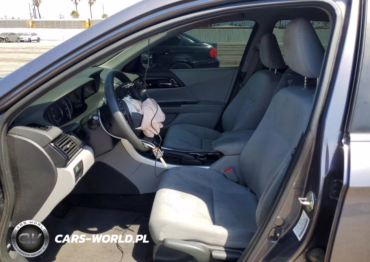 2017 Honda Accord Lx VIN:1HGCR2F3XHA164413 - 7