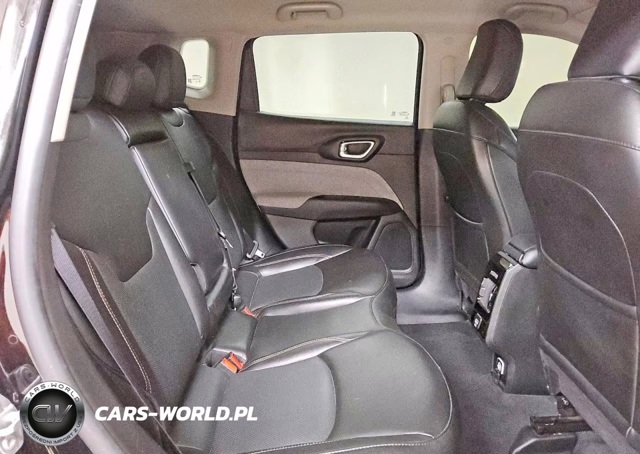 2022 Jeep Compass Latitude Lux VIN:3C4NJDFB7NT195205 - 11