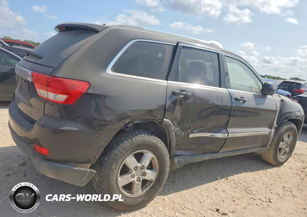 2011 Jeep Grand Cherokee Laredo VIN:1J4RS4GG1BC676691 - 3