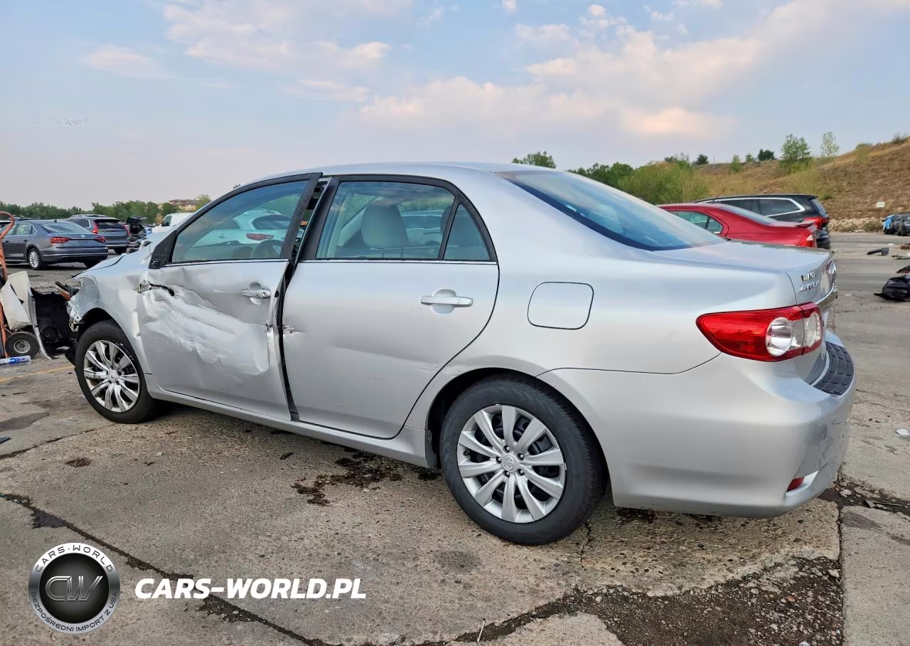 2013 Toyota Corolla Le VIN:5YFBU4EE1DP194123 - 2