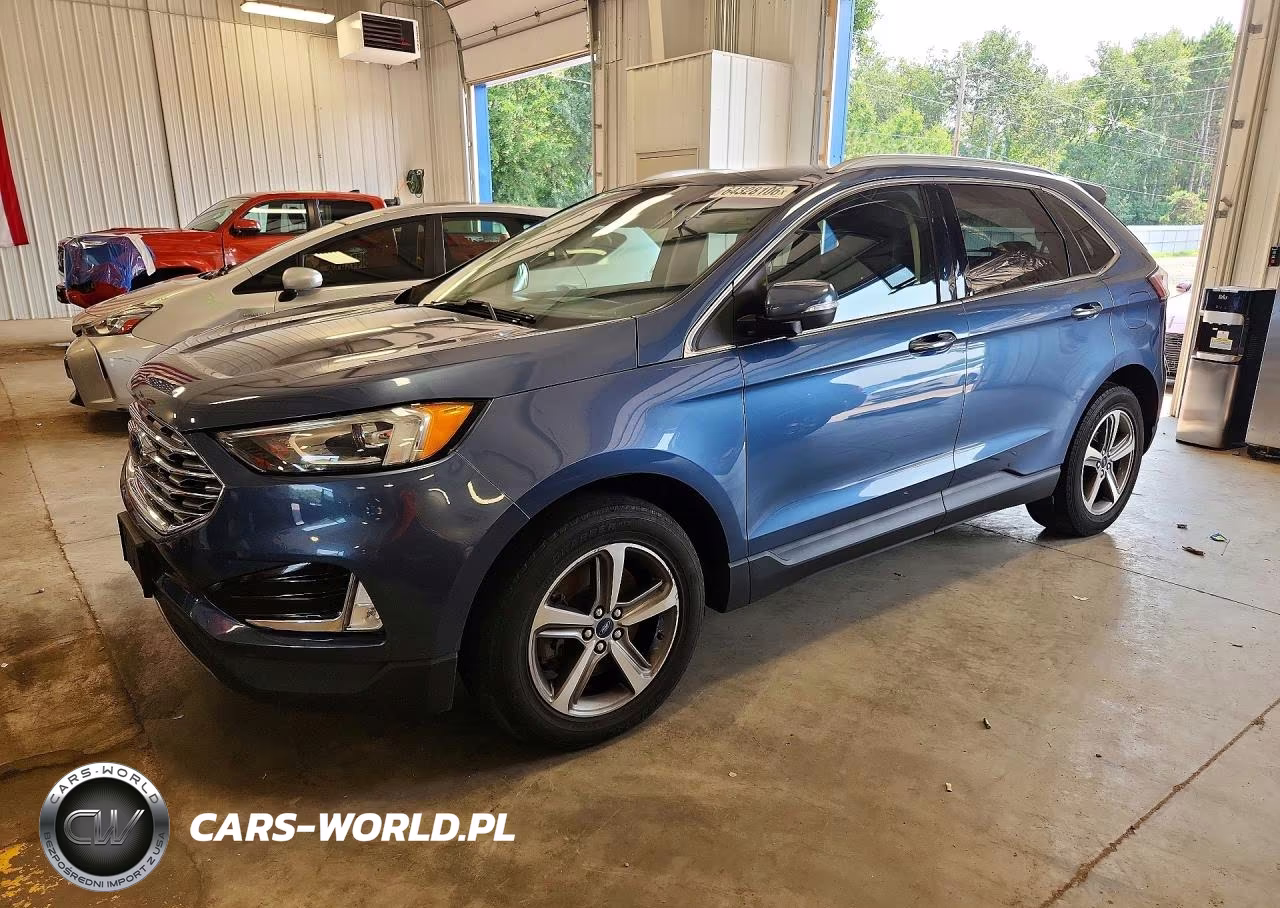 2019 Ford Edge Titanium