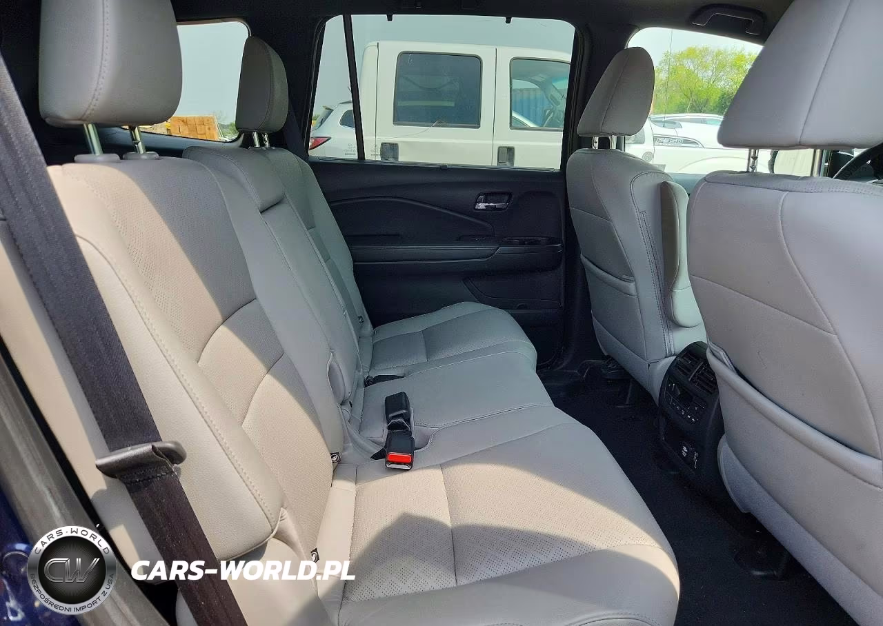 2021 Honda Passport Touring VIN:5FNYF8H93MB015165 - 11