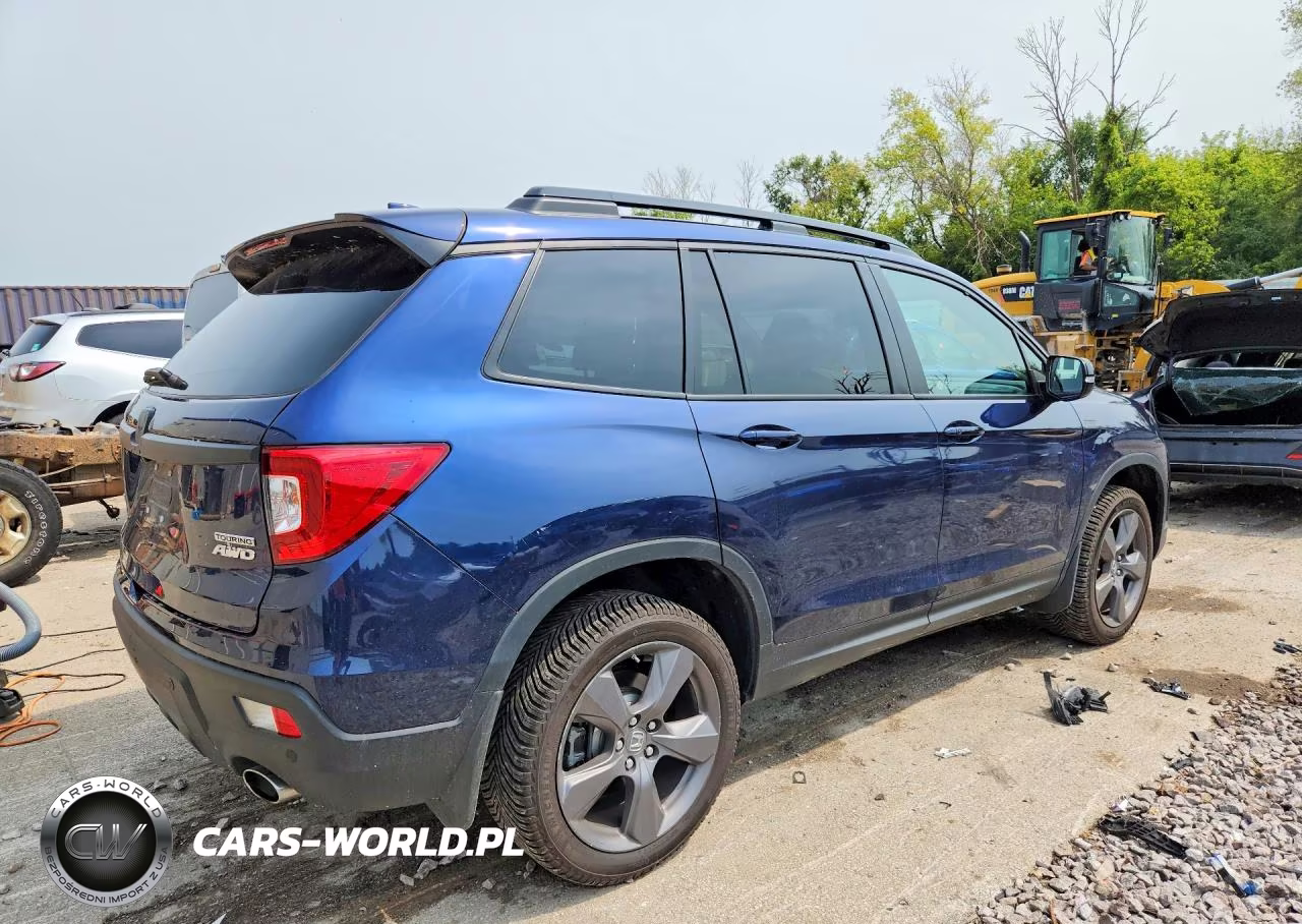 2021 Honda Passport Touring VIN:5FNYF8H93MB015165 - 3