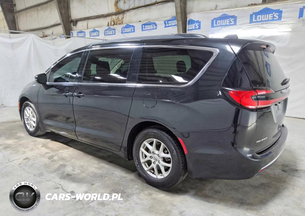 2022 Chrysler Pacifica Touring L VIN:2C4RC1BG8NR142995 - 2