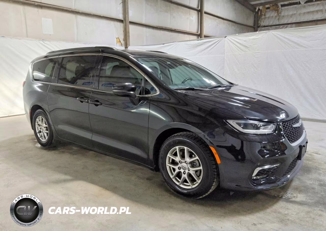 2022 Chrysler Pacifica Touring L VIN:2C4RC1BG8NR142995 - 4