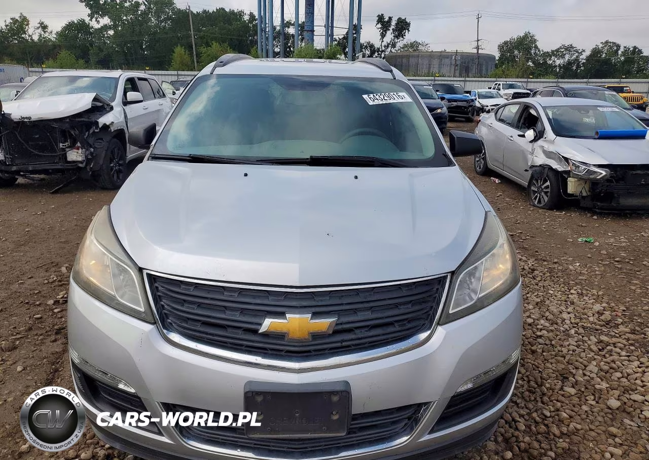2017 Chevrolet Traverse Ls VIN:1GNKRFKDXHJ299379 - 5
