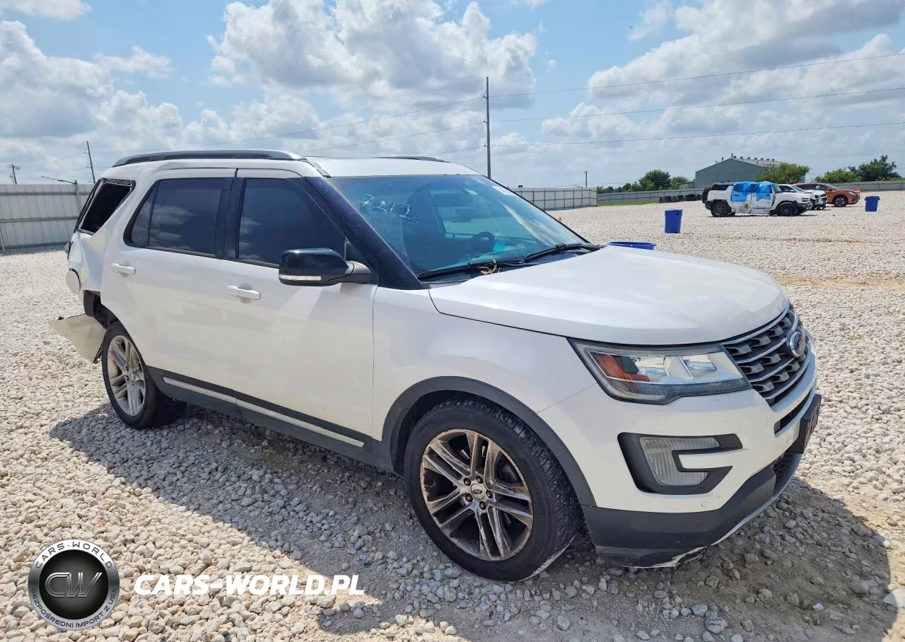 2017 Ford Explorer Xlt VIN:1FM5K7D86HGA27212 - 4