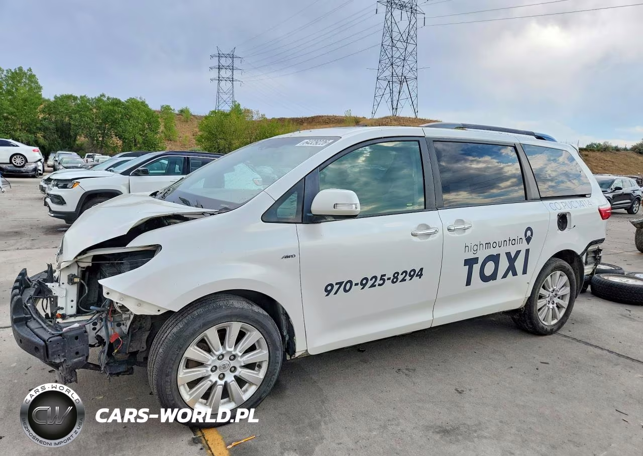 2016 Toyota Sienna Limited Premium 7-Passenger