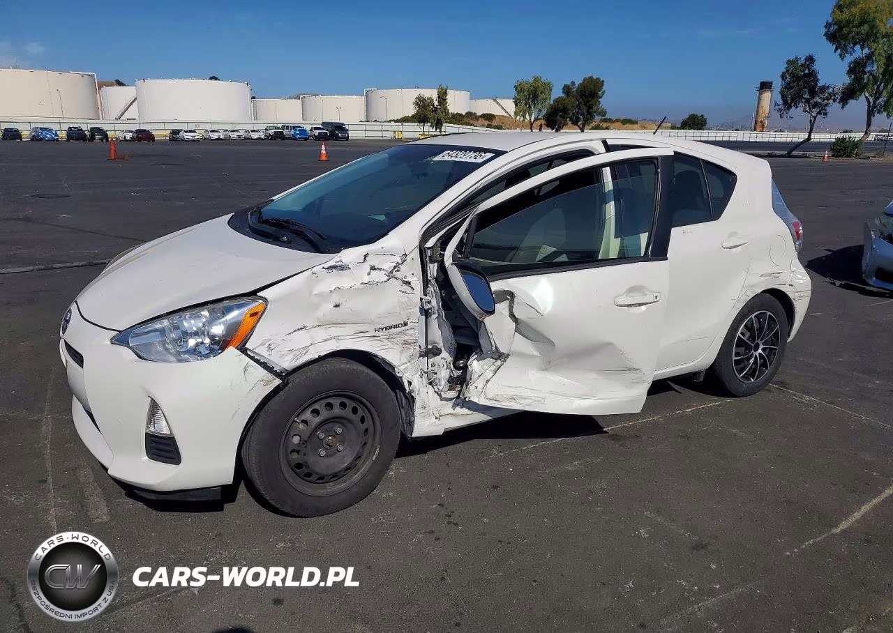 2013 Toyota Prius C – zdjęcie 1 z 12