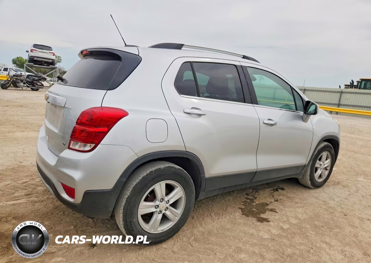 2018 Chevrolet Trax 1Lt VIN:KL7CJLSB5JB685125 - 3