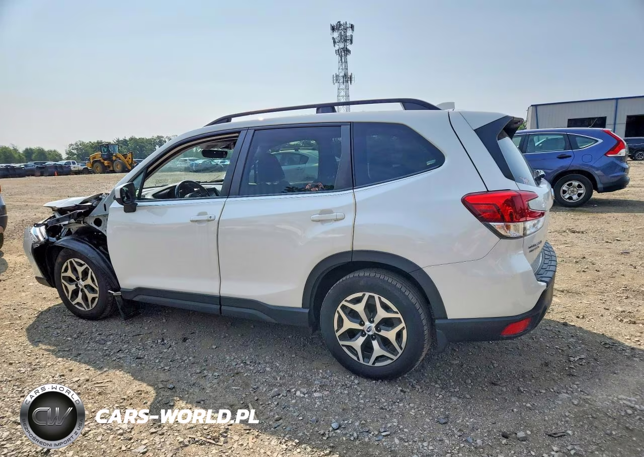 2020 Subaru Forester Premium VIN:JF2SKAGC8LH428897 - 2