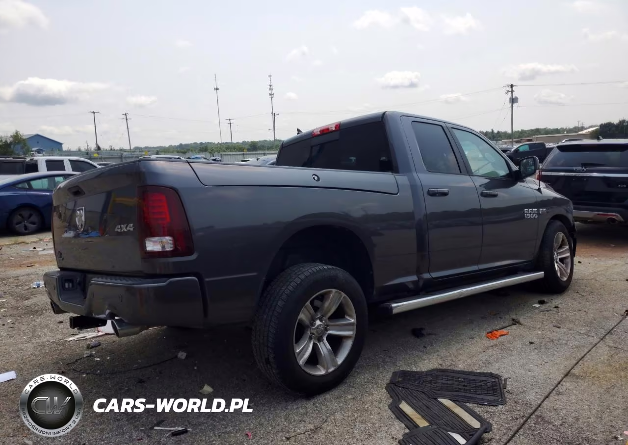 2016 Ram 1500 Sport VIN:1C6RR7HT5GS325723 - 3
