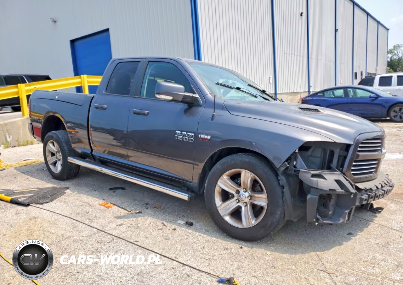 2016 Ram 1500 Sport VIN:1C6RR7HT5GS325723 - 4