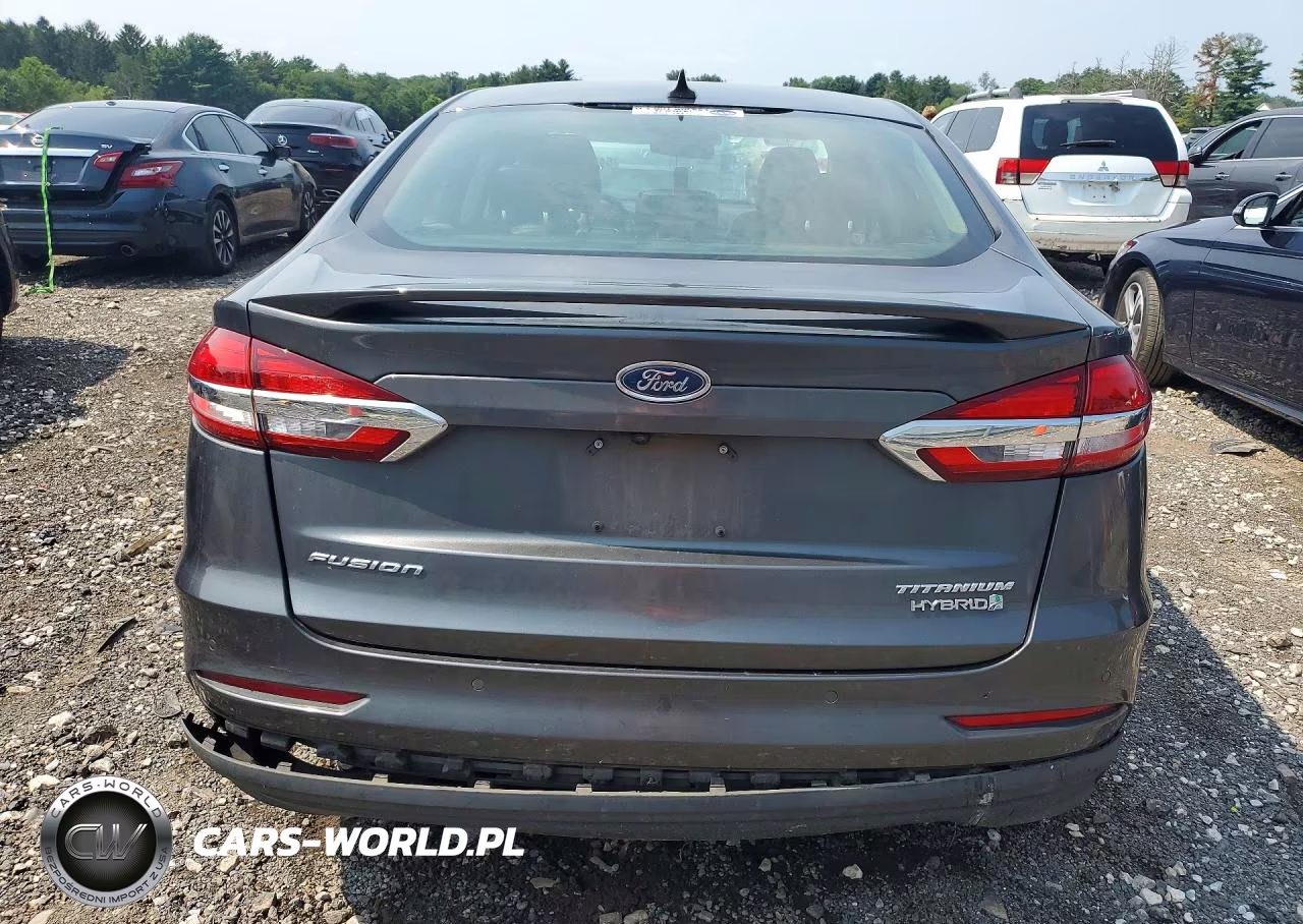 2019 Ford Fusion Titanium VIN:3FA6P0RU2KR162894 - 6