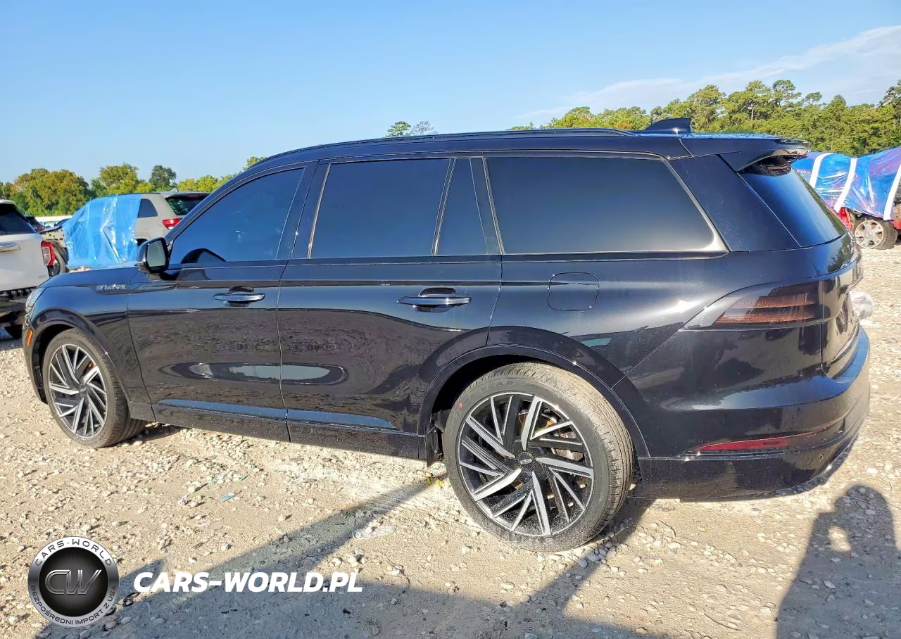 2025 Lincoln Aviator Black Label VIN:5LM5J9XC4SGL02773 - 2