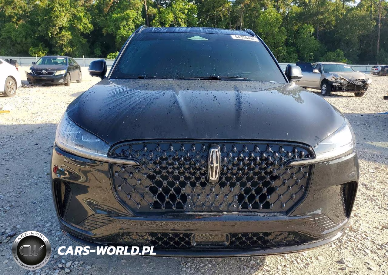2025 Lincoln Aviator Black Label VIN:5LM5J9XC4SGL02773 - 5