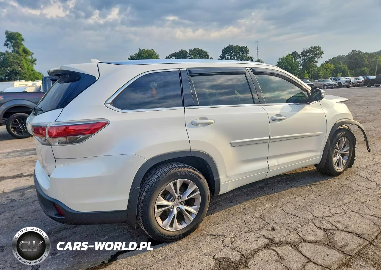 2014 Toyota Highlander Xle VIN:5TDKKRFHXES007093 - 3