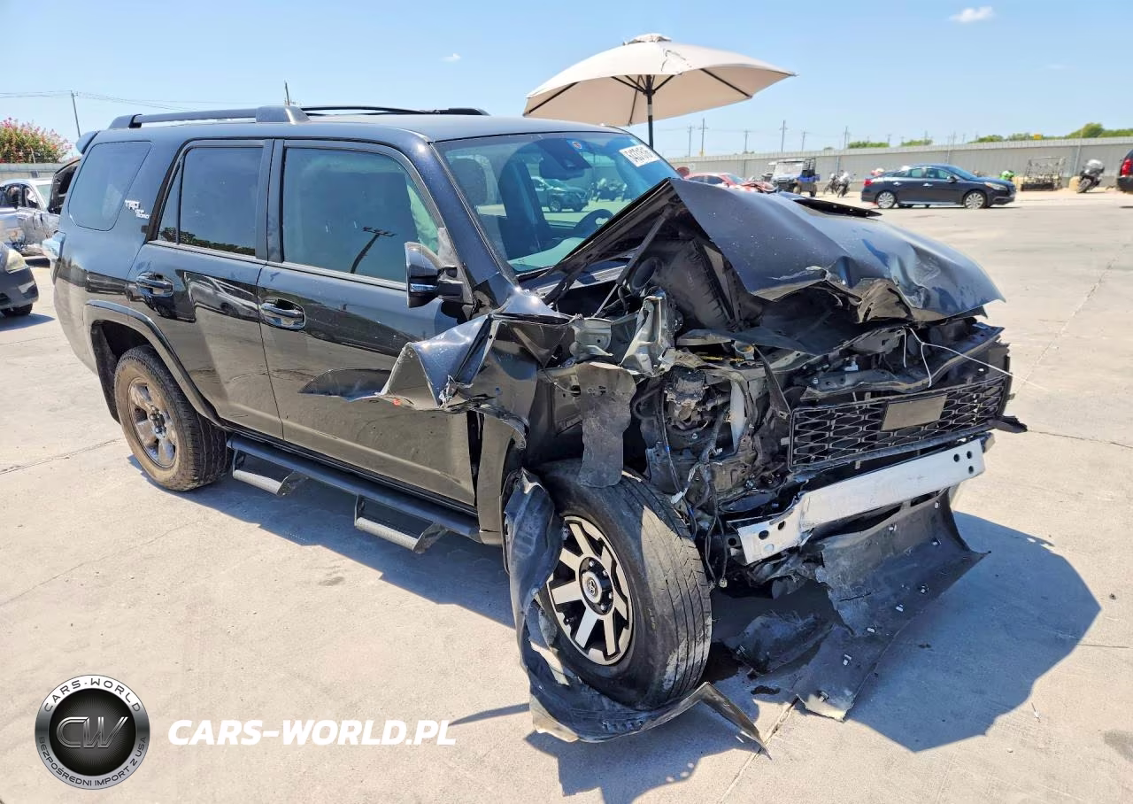 2020 Toyota 4Runner Trd Off-Road Premium VIN:JTEBU5JR2L5800132 - 4