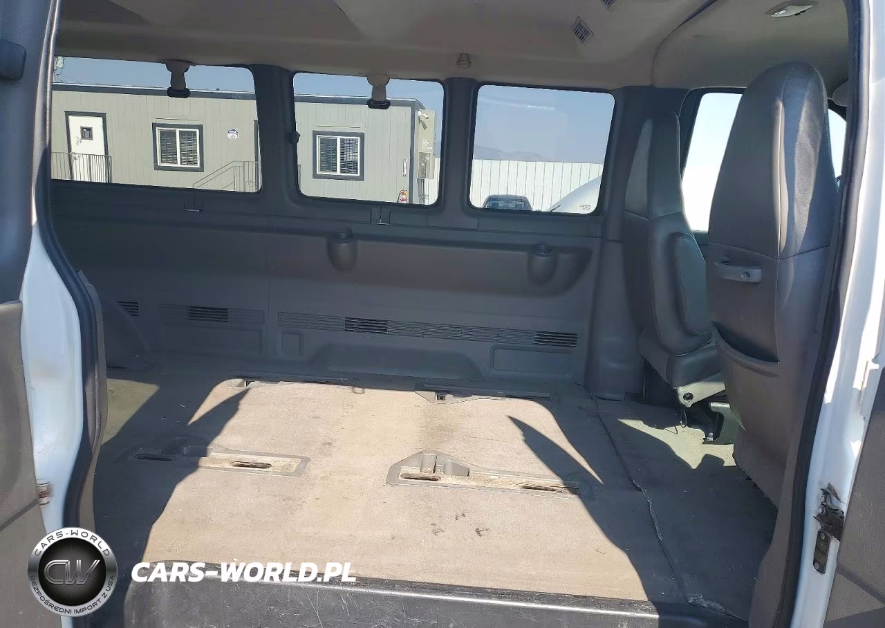 2005 Chevrolet Express G3500 VIN:1GAHG39U551218998 - 11