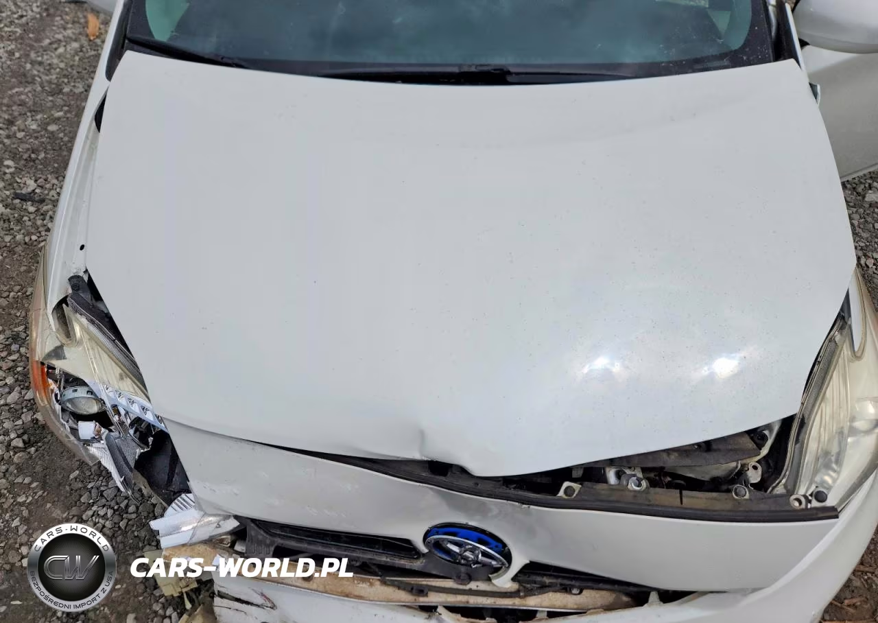 2015 Toyota Prius Two VIN:JTDKN3DU7F0479843 - 11