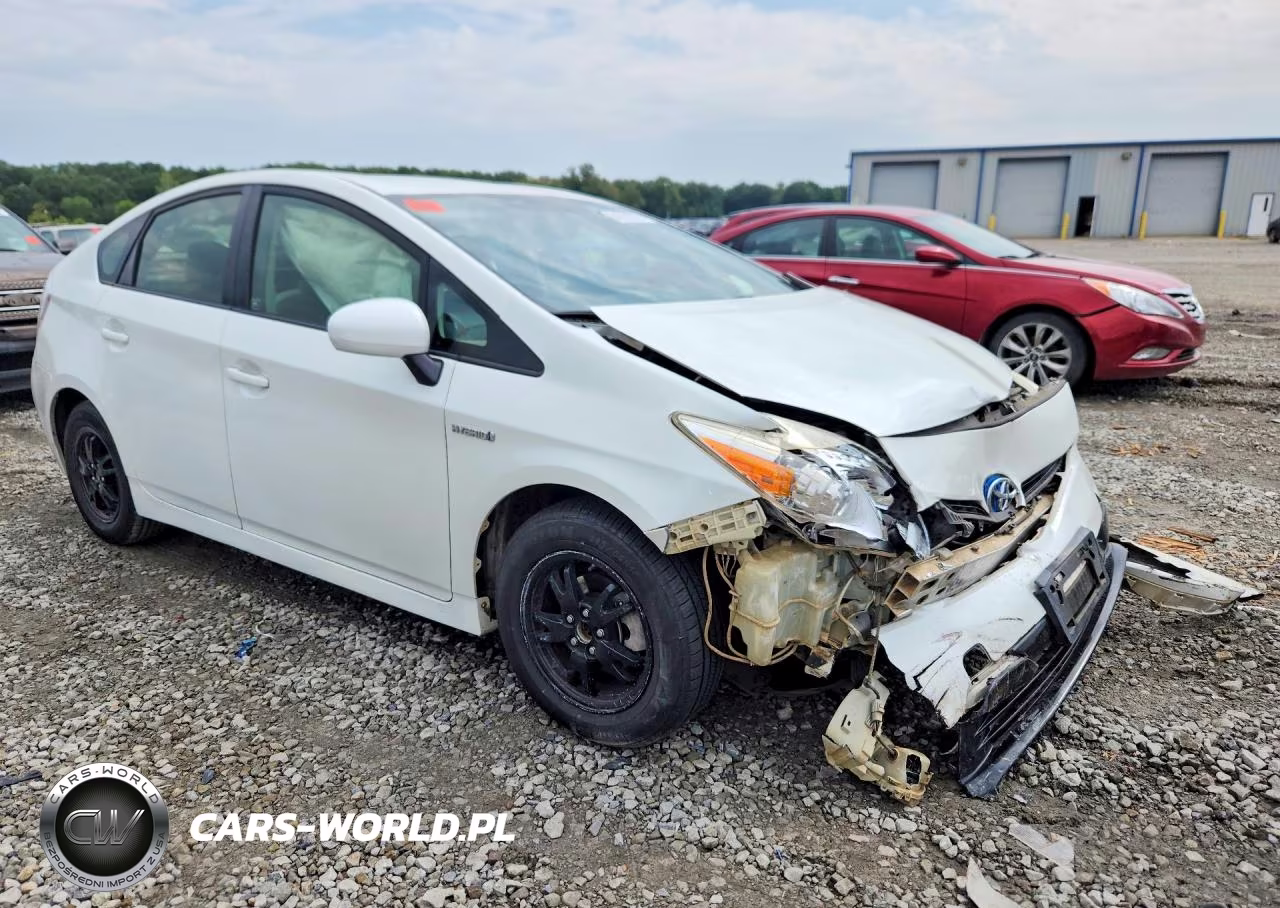 2015 Toyota Prius Two VIN:JTDKN3DU7F0479843 - 4