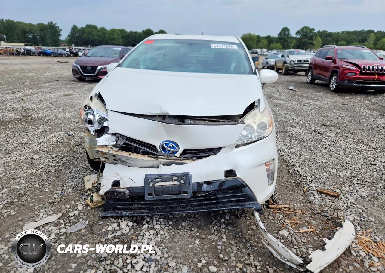 2015 Toyota Prius Two VIN:JTDKN3DU7F0479843 - 5