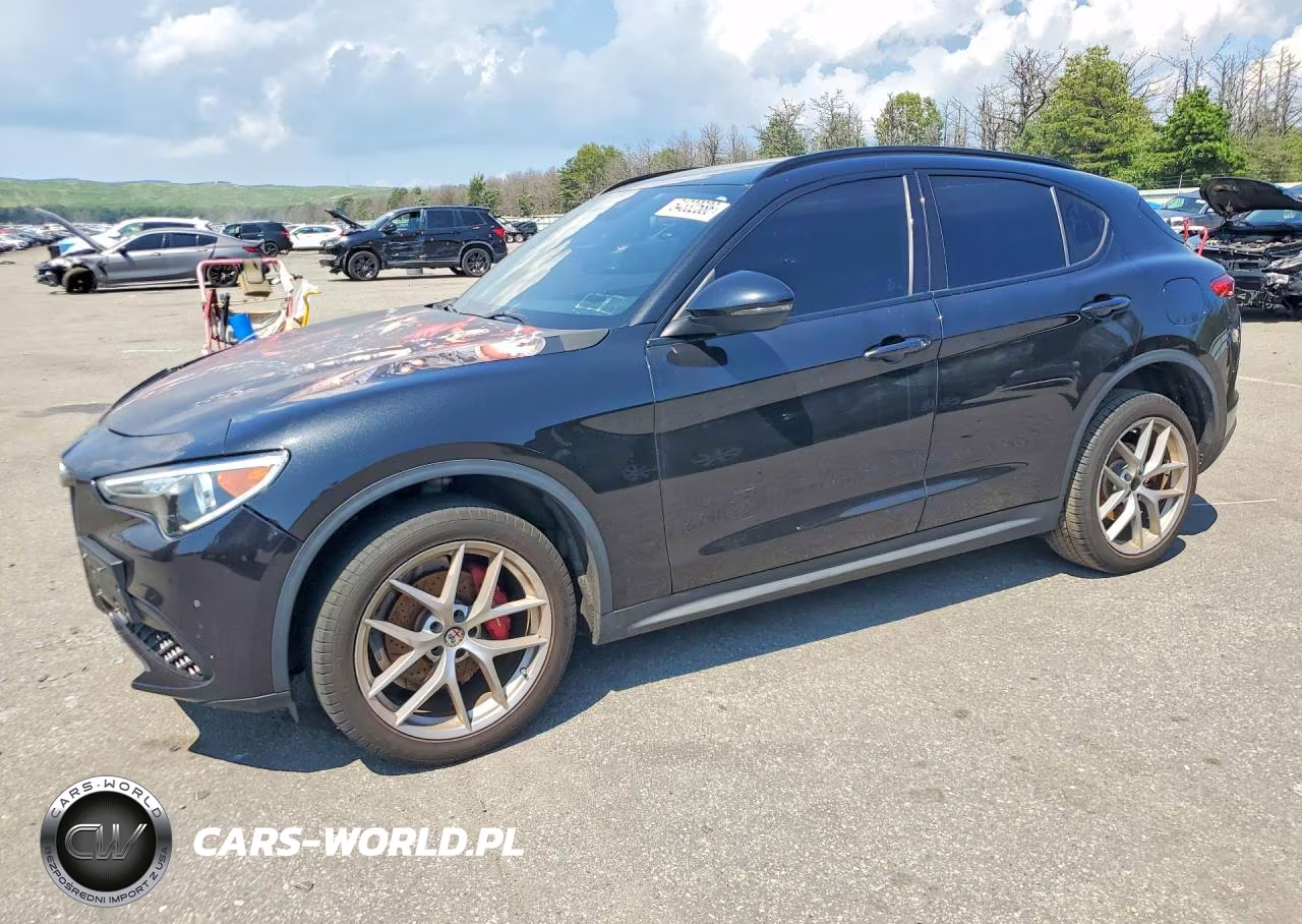 2018 Alfa Romeo Stelvio Ti Sport
