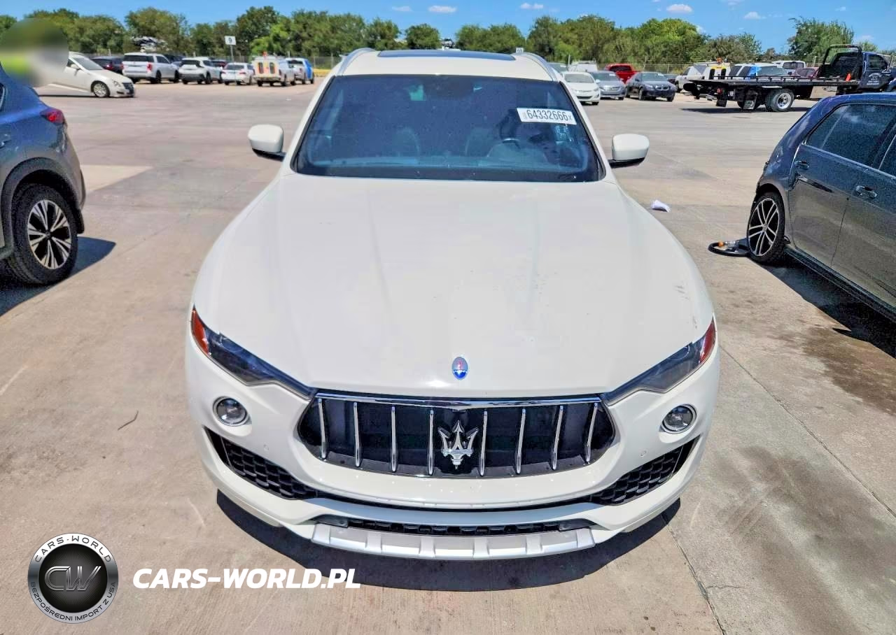 2017 Maserati Levante Luxury VIN:ZN661XUL3HX210825 - 5