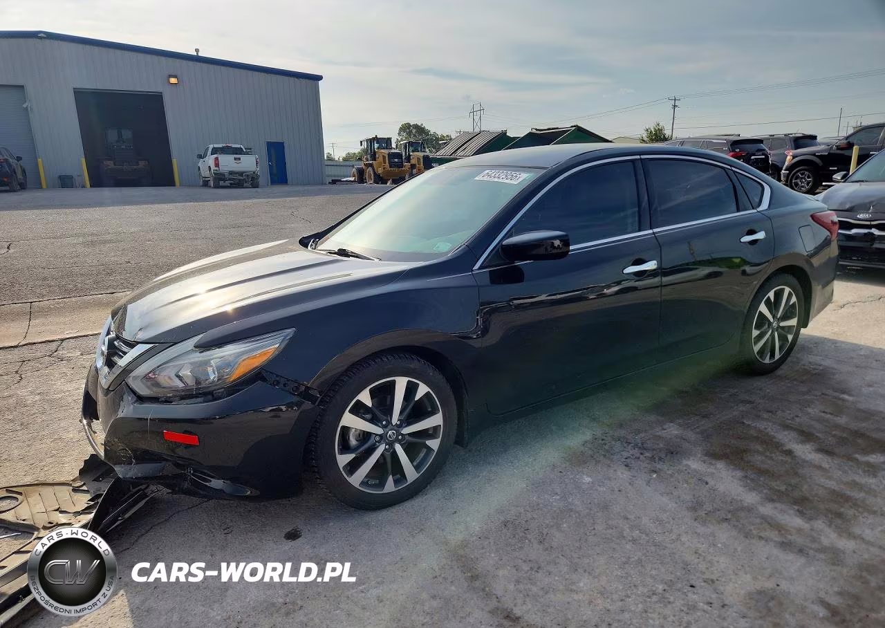 2017 Nissan Altima 2.5 Sr – zdjęcie 1 z 12