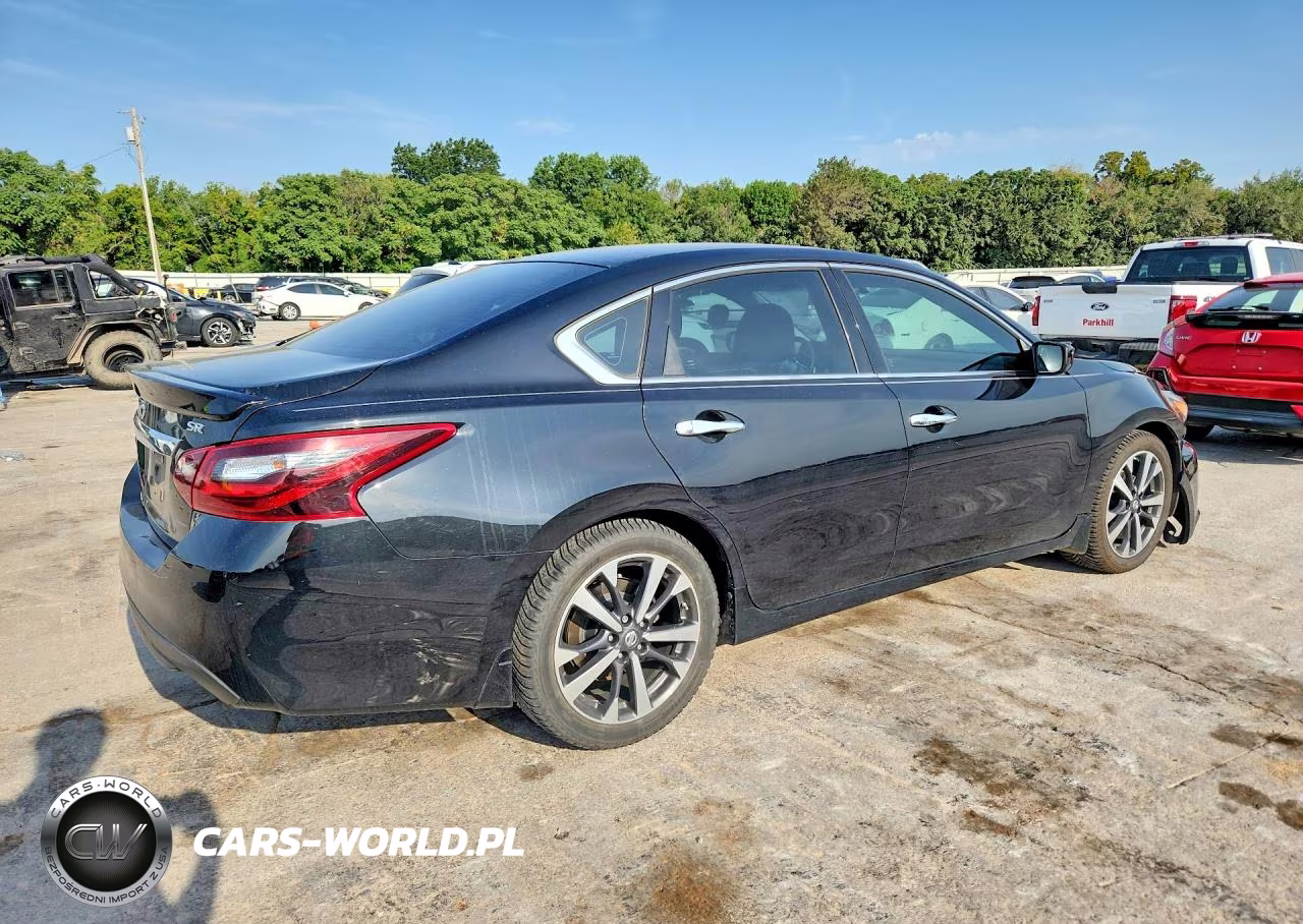 2017 Nissan Altima 2.5 Sr VIN:1N4AL3AP4HN325067 - 3